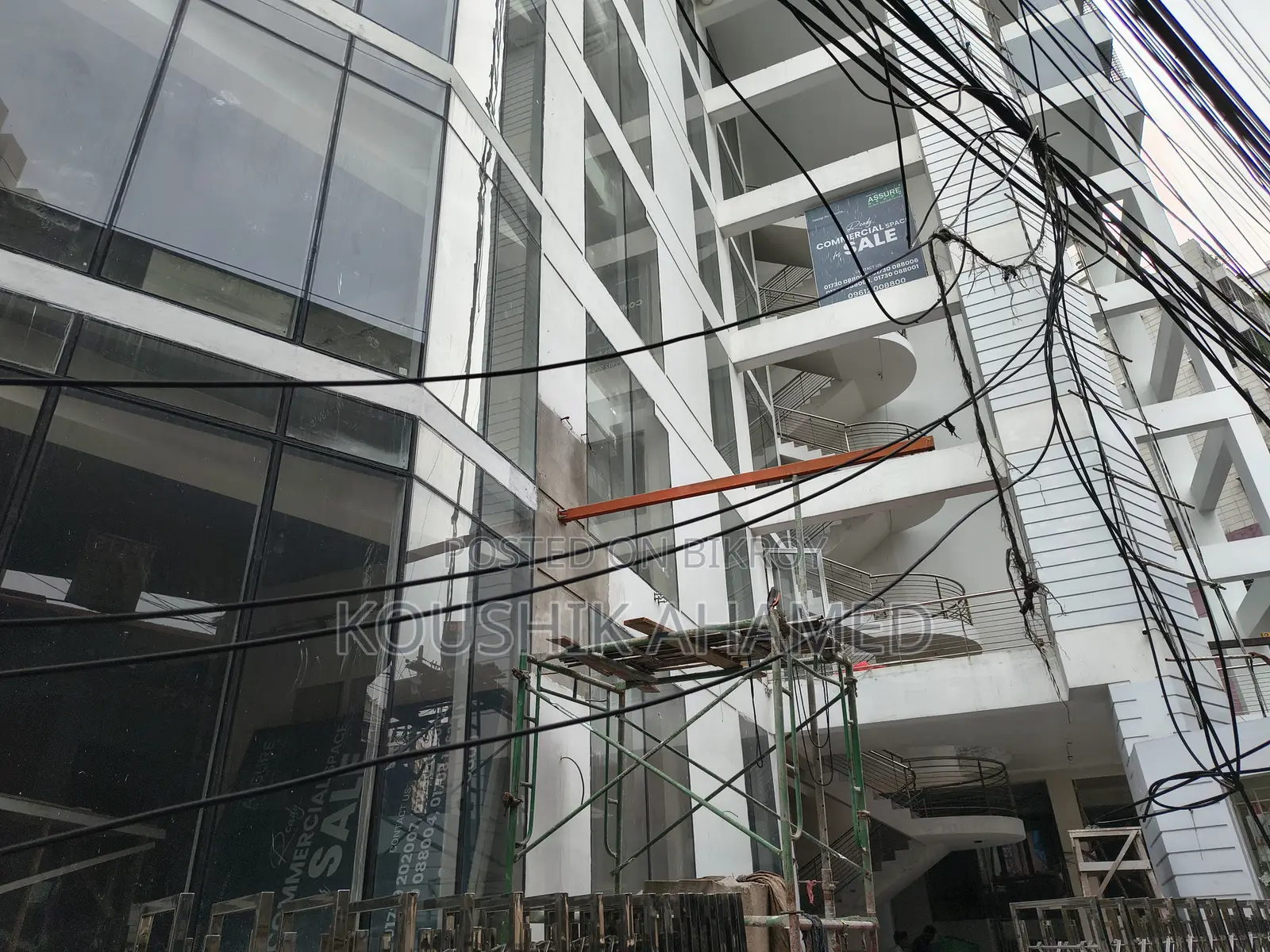 1355 SQFT Commercial Space for Rent (Official/Restaurant/Showroom)