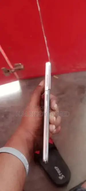 স্যামসাং গ্যালাক্সি এস২১+ ৫জি ১২৮ জিবি