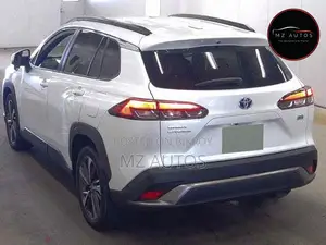 Toyota Corolla Cross 1.8 Hybrid AWD 2021 Pearl