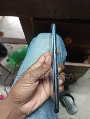 Vivo Y11 32 GB Blue