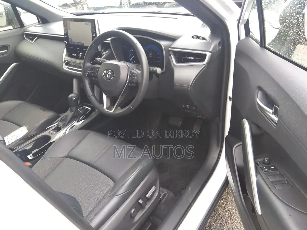 Toyota Corolla Cross 1.8 Hybrid AWD 2021 Pearl
