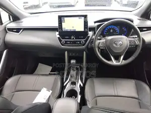 Toyota Corolla Cross 1.8 Hybrid AWD 2021 Pearl