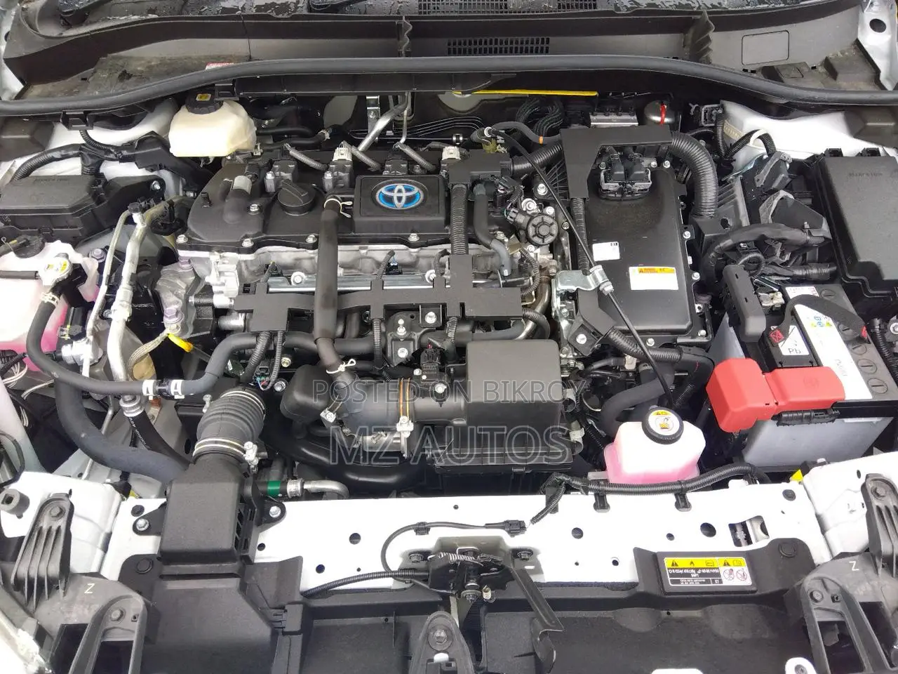 Toyota Corolla Cross 1.8 Hybrid AWD 2021 Pearl