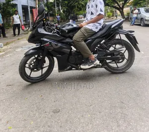 সুজুকি জিক্সার এসএফ ২০১৮ ব্ল্যাক