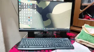 Desktop Computer 8GB AMD Ryzen 5 SSD 256GB