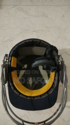 Helmet to be sold, completely new