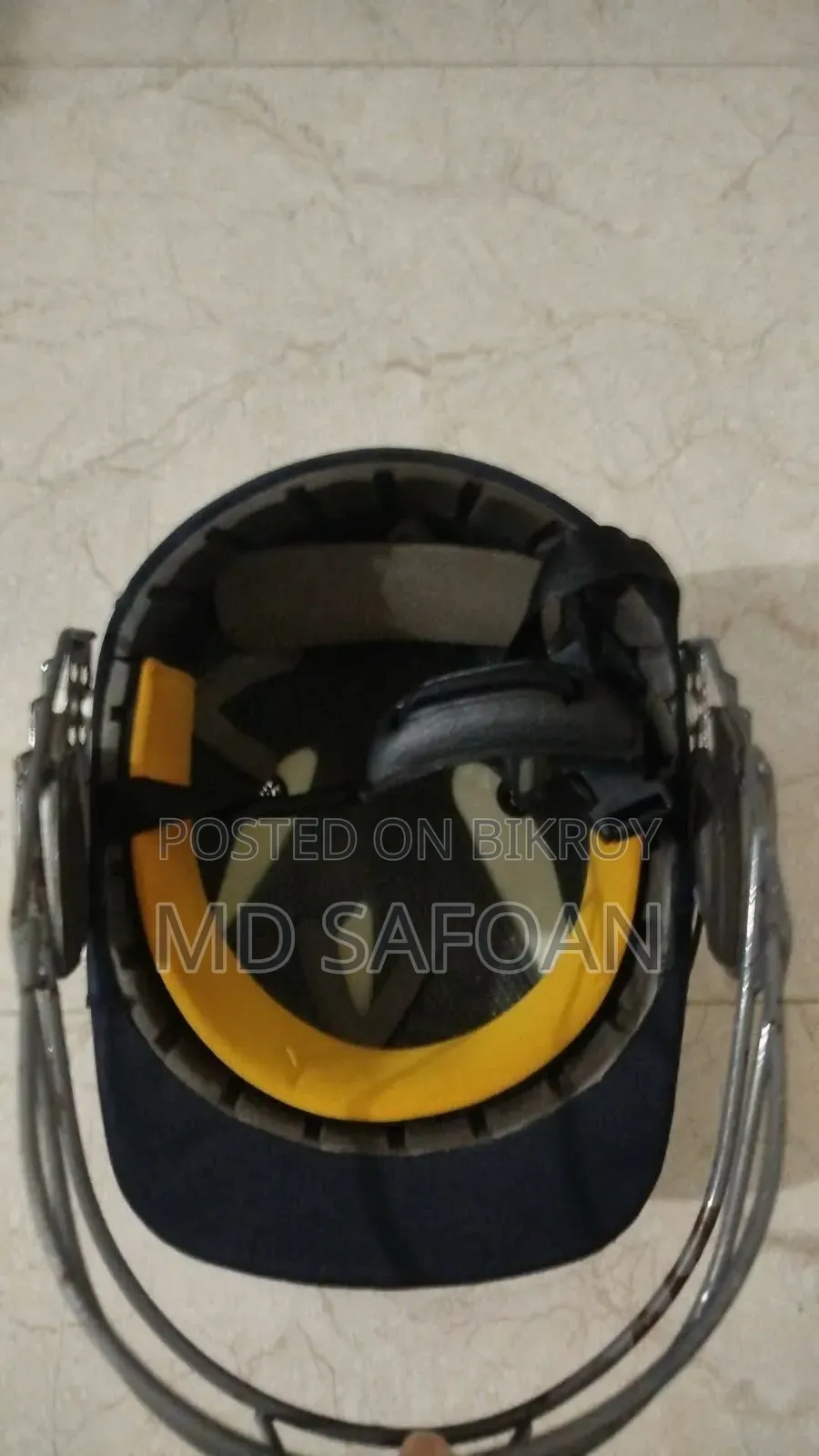 Helmet to be sold, completely new
