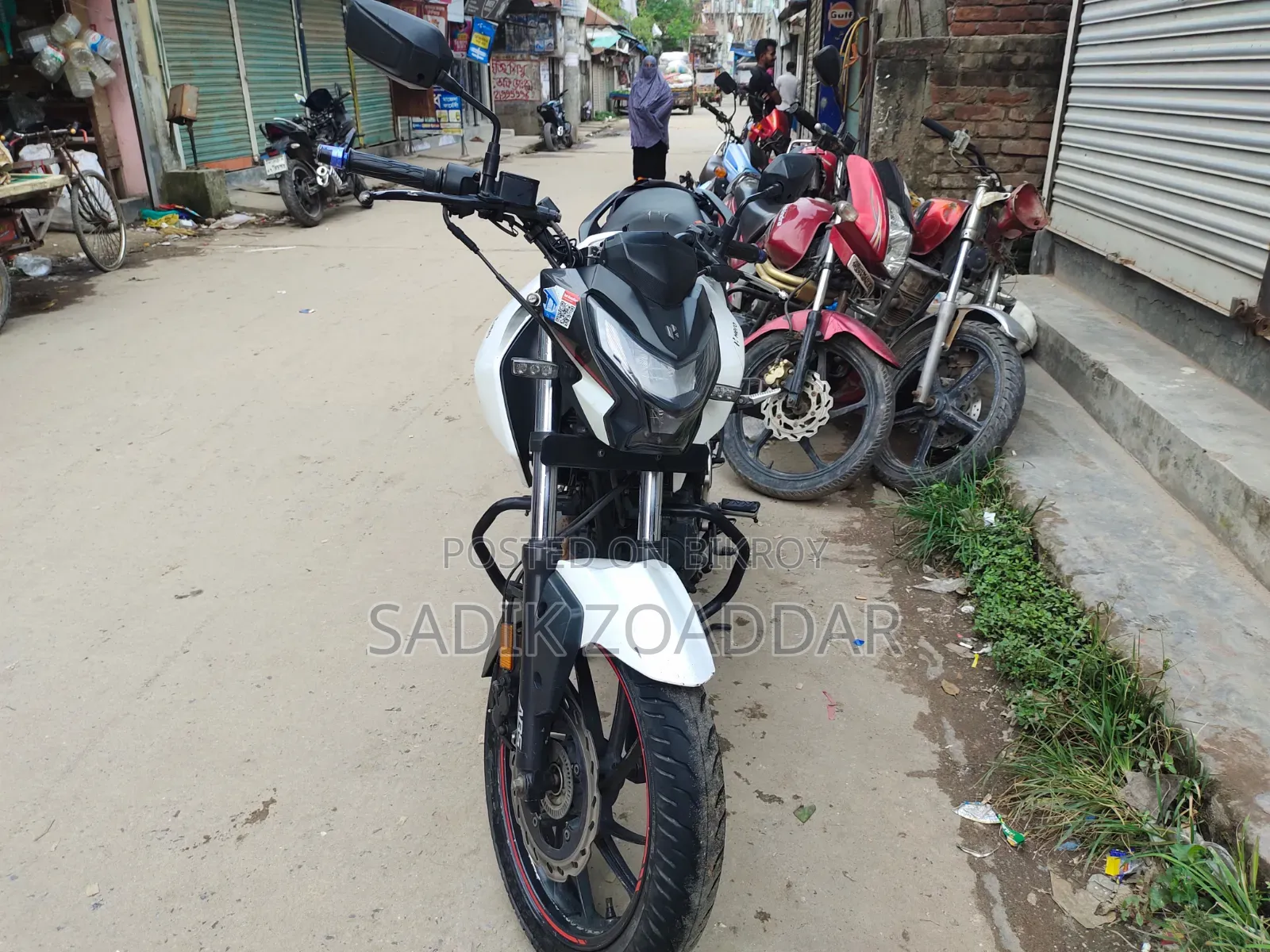 Hero Thriller 160R 2021 White