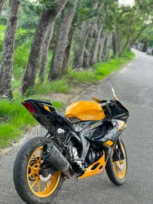 Suzuki GSX-R150 2021 Yellow