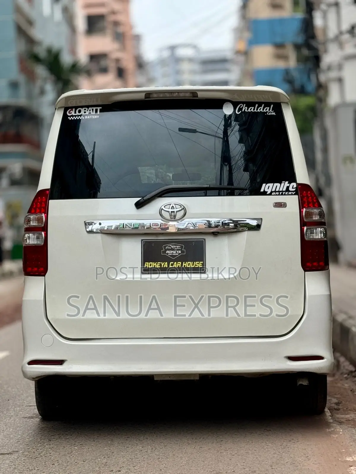 Toyota Noah 2010 Pearl