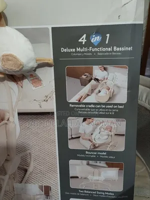 Mastela 4in1 Multifunctional Bassinet Auto Swing