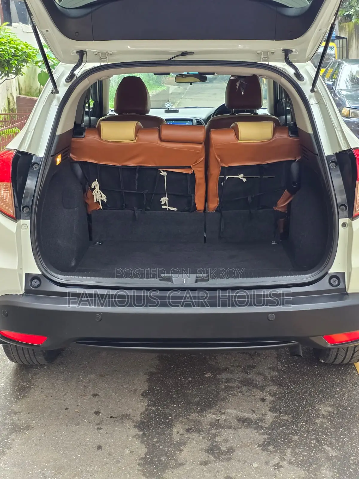 Honda Vezel 1.5 Two-Wheel Drive 2014 Pearl