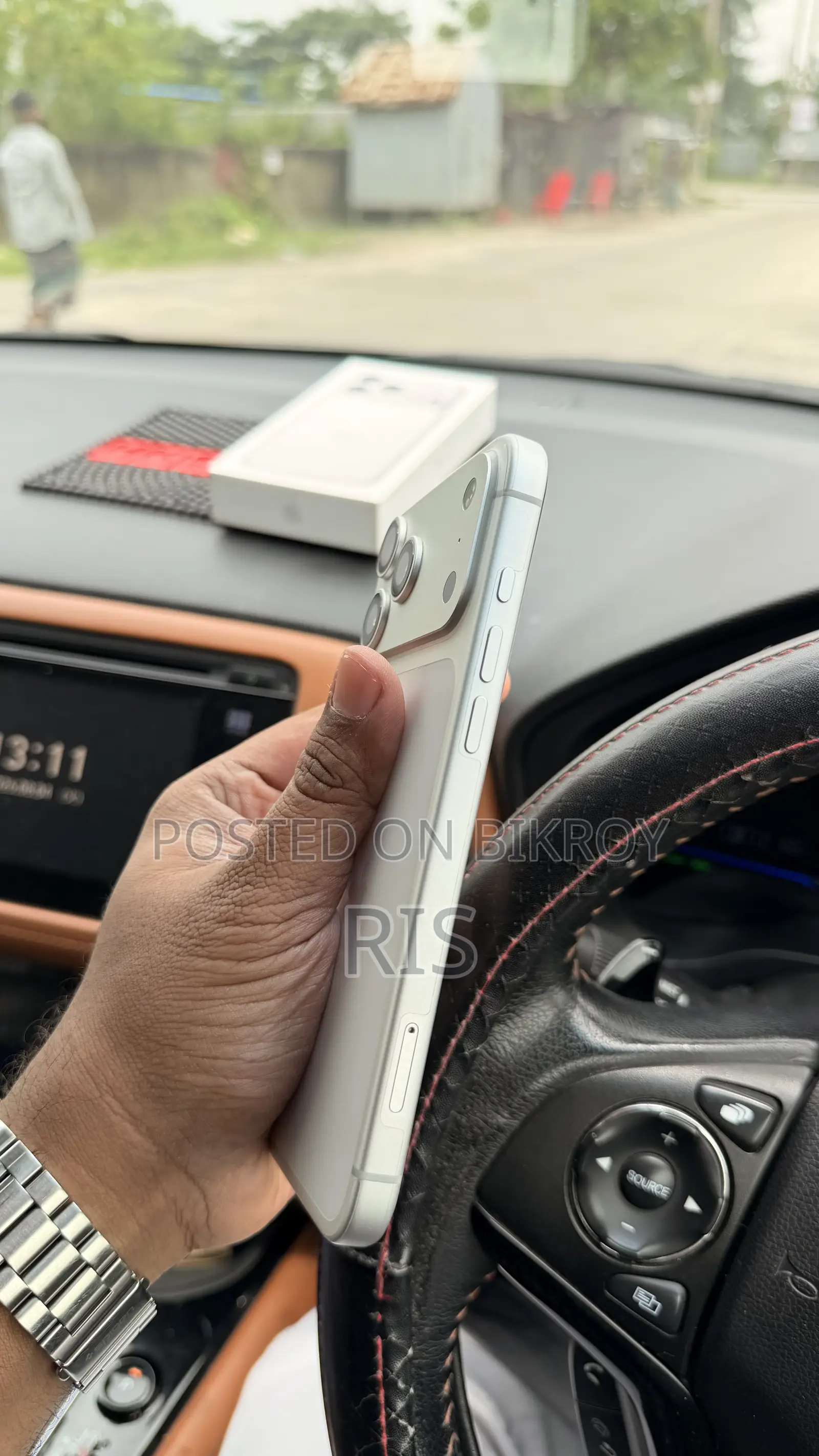অ্যাপল আইফোন ১৭ প্রো ম্যাক্স ২৫৬ জিবি সিলভার