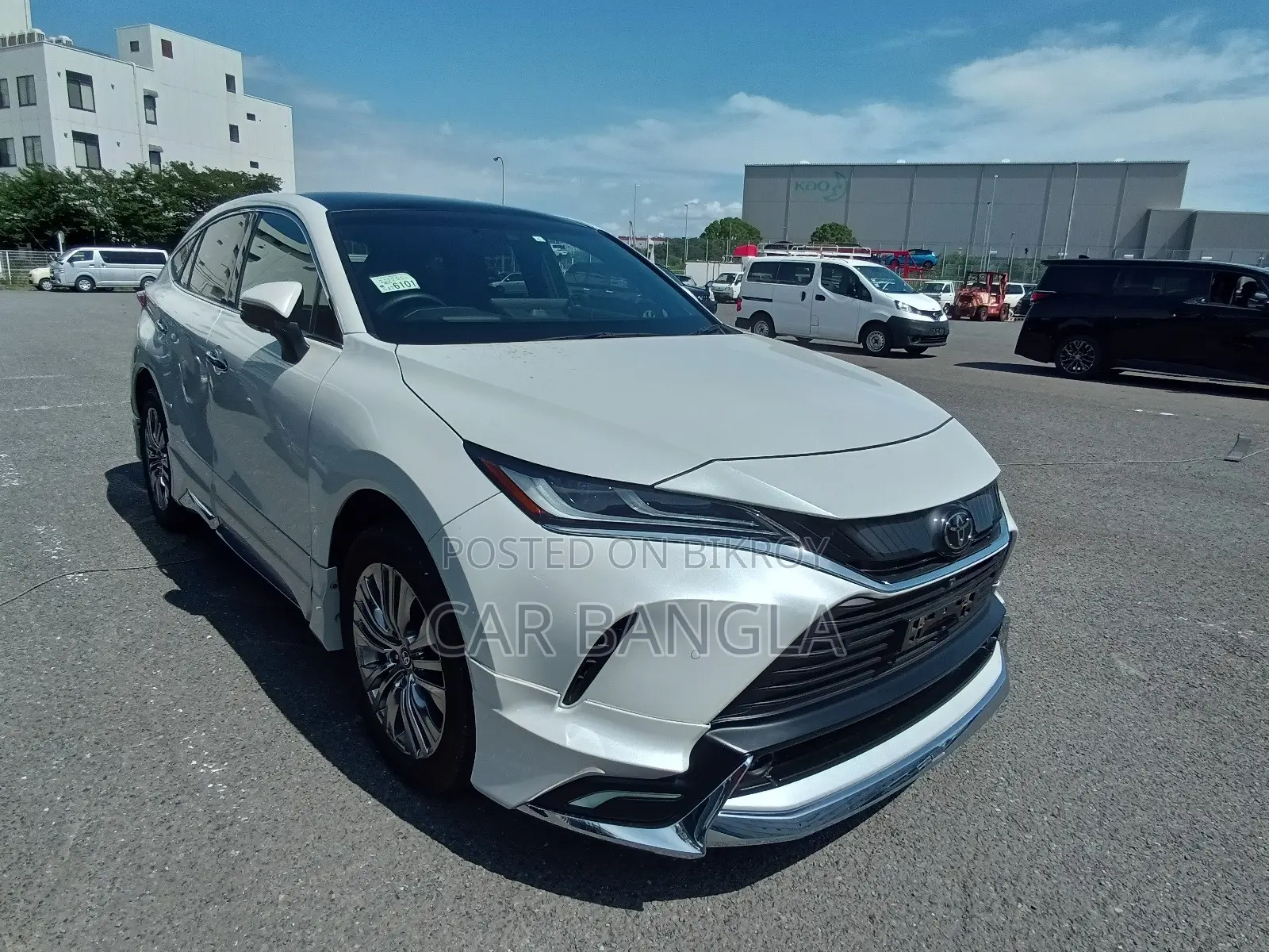 Toyota Harrier 2023 White