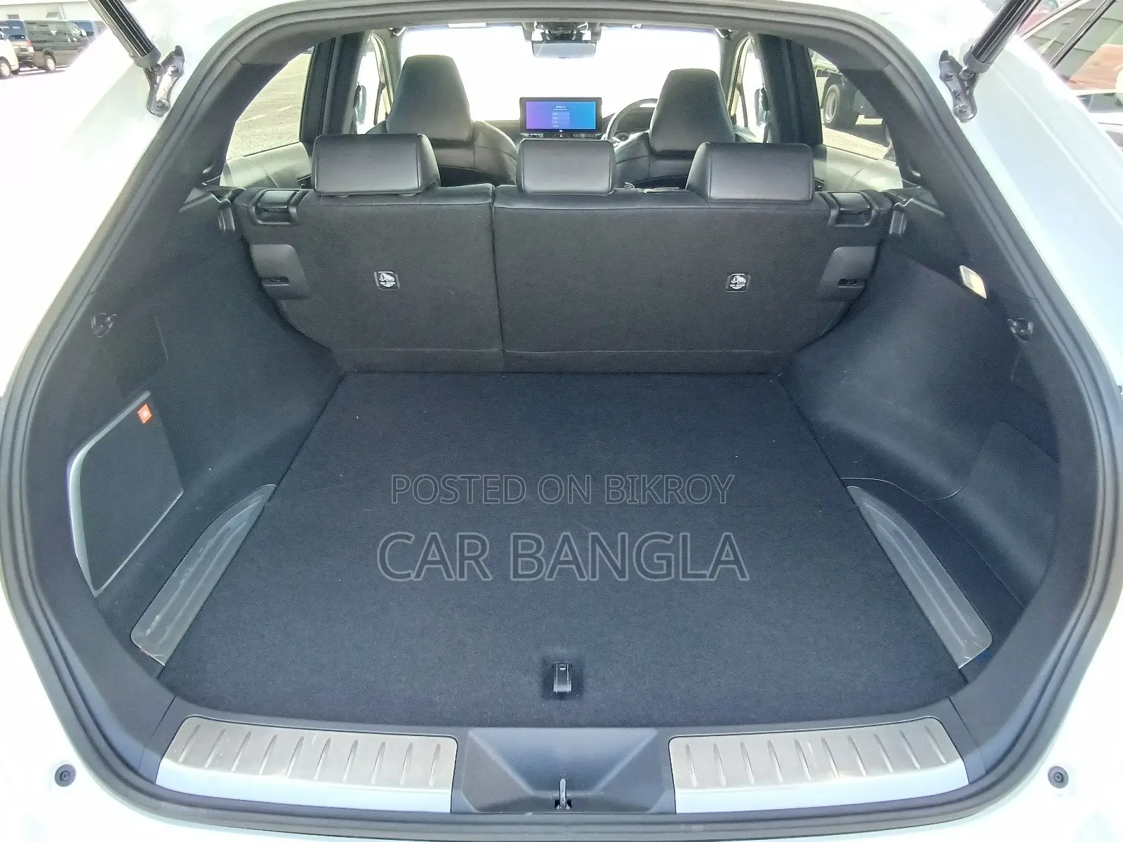 Toyota Harrier 2023 White