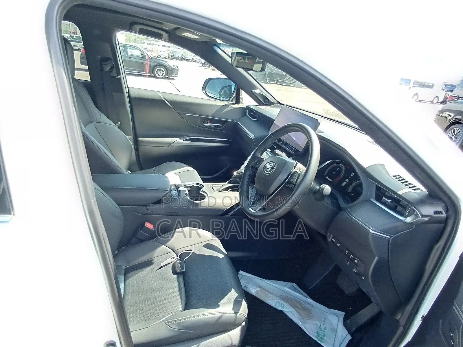 Toyota Harrier 2023 White
