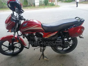 Honda Dream Neo 2018 Red