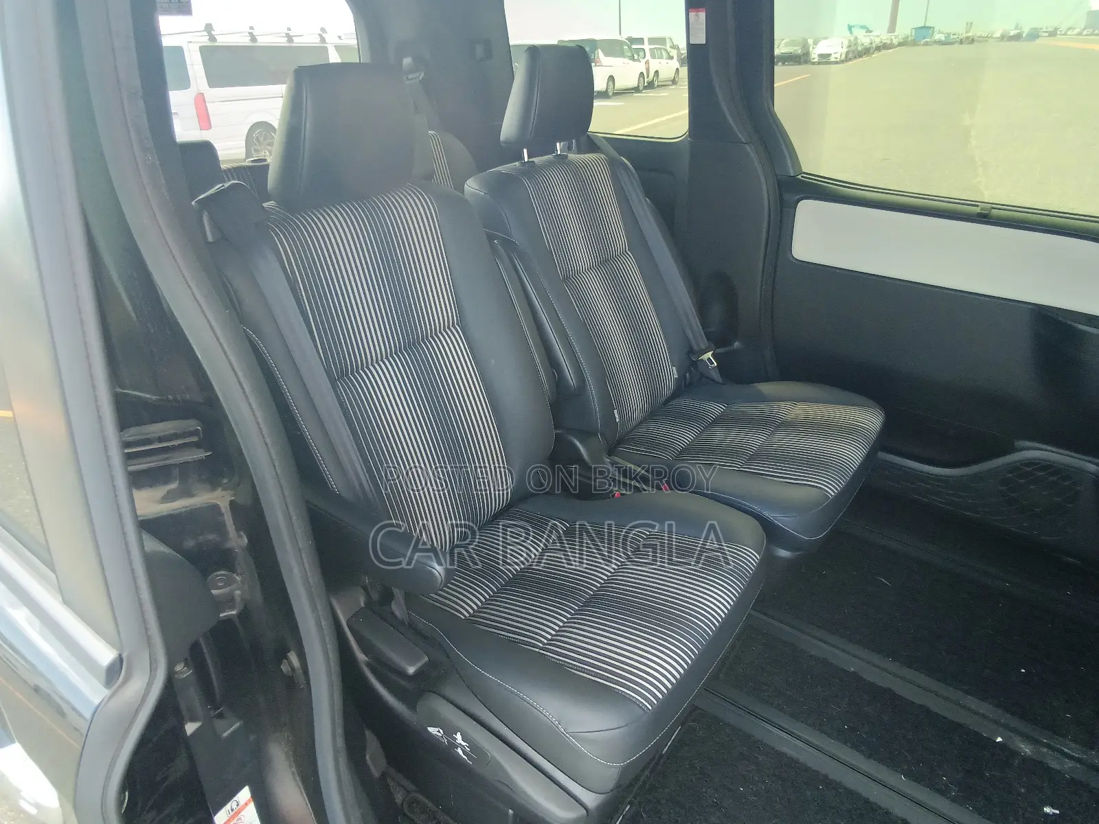 Toyota Noah 2021 Black
