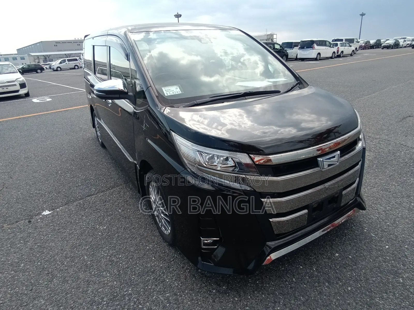Toyota Noah 2021 Black