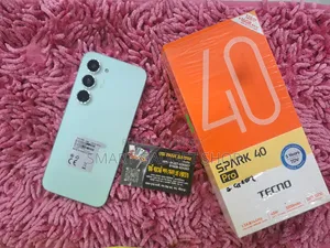 New Tecno Spark 40 Pro 128 GB Green
