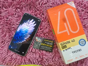 New Tecno Spark 40 Pro 128 GB Green