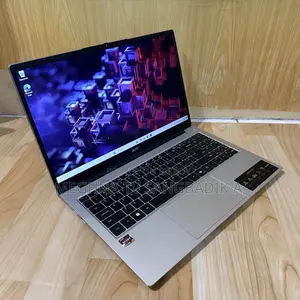 Laptop Acer 4GB Intel SSD 500GB