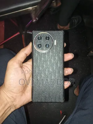 Tecno Spark 20 Pro Plus 256 GB White