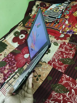 Laptop Asus 8GB Intel Core i5 HDD+SSD 640GB