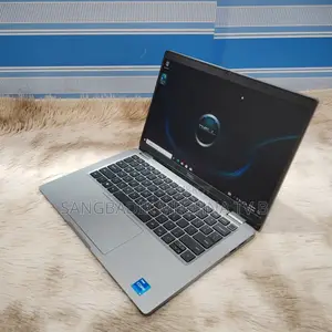 Laptop ASUS 4GB Intel SSD 500GB