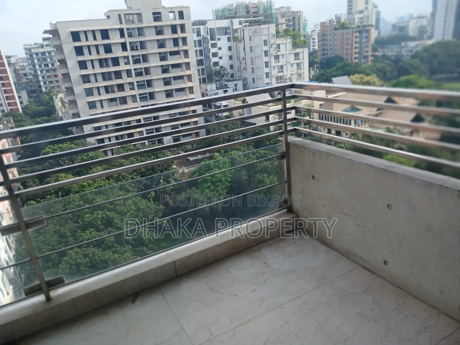 4-Bedroom Apartment in Gulshan for Rent