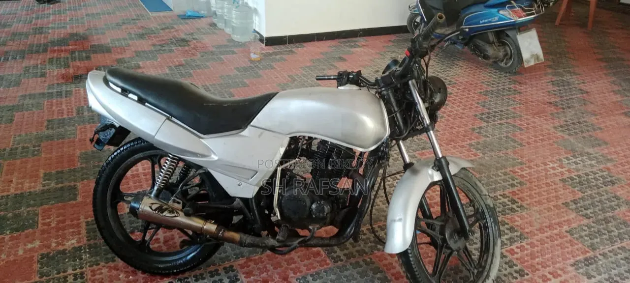 এলএমএল ফ্রিডম প্রিমা ১২৫ ২০১৮ রূপালী