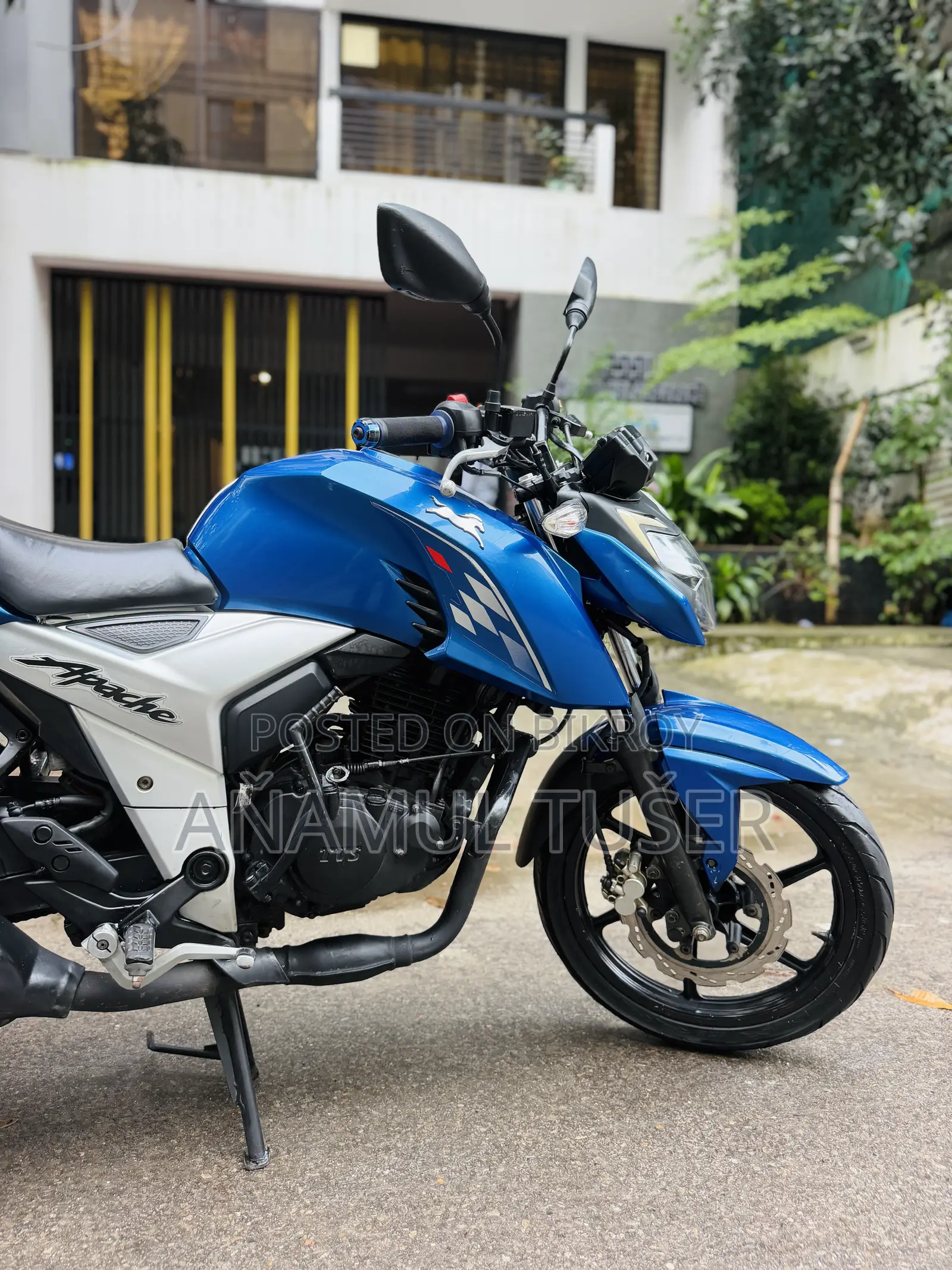 টিভিএস আপাচি আরটিআর ১৬০ ৪ভি ২০২২ নীল