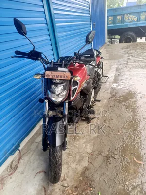 Yamaha FZS V3 2023 Red