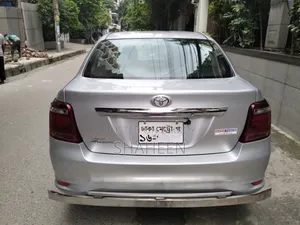 Toyota Axio 2019 Silver
