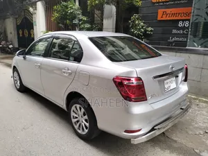 Toyota Axio 2019 Silver