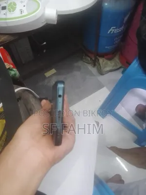 Vivo Y28 128 GB Green