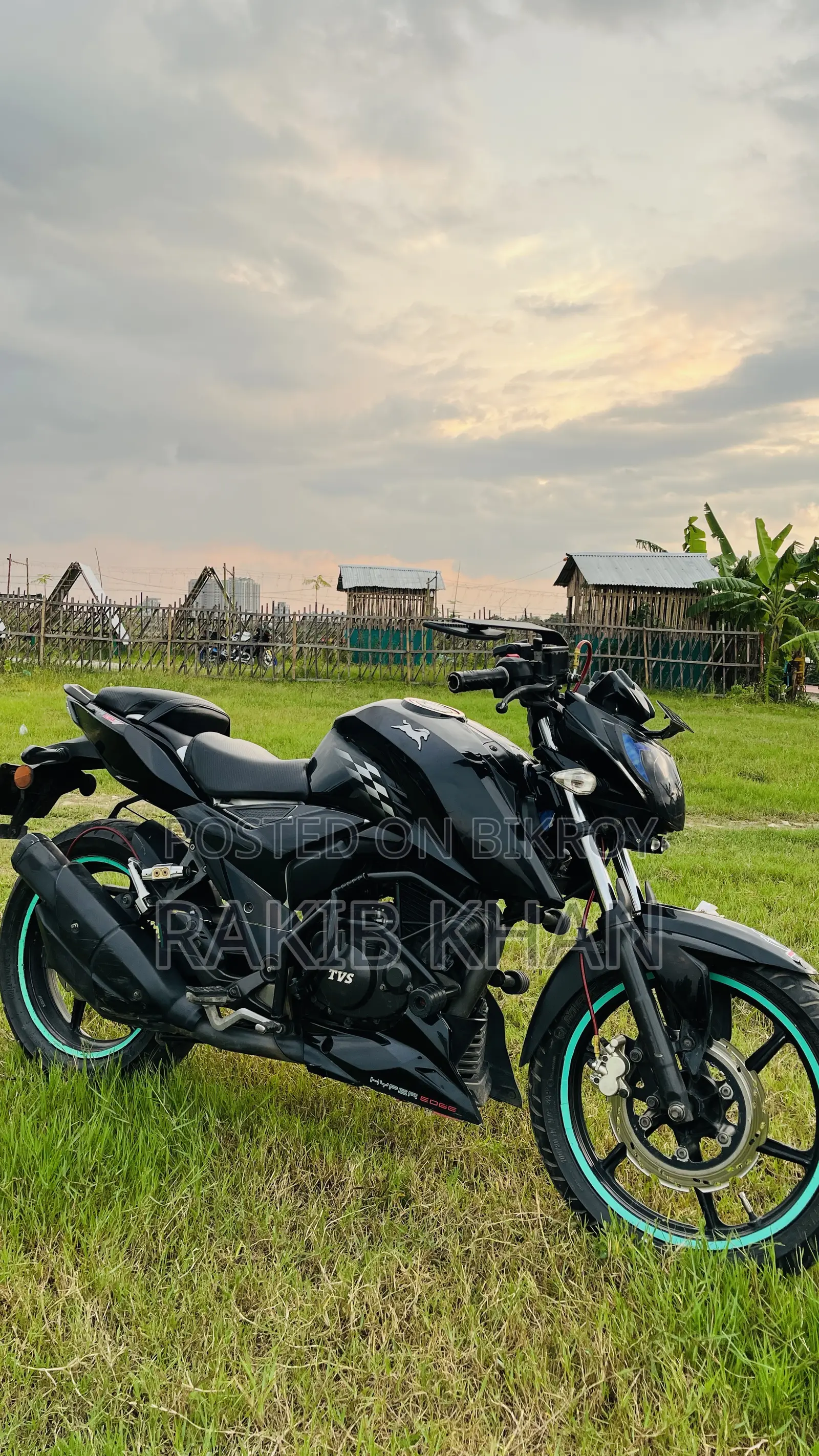 TVS Apache RTR 160 4V 2018 Black