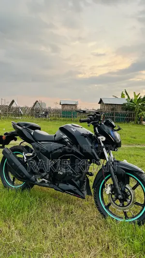 TVS Apache RTR 160 4V 2018 Black