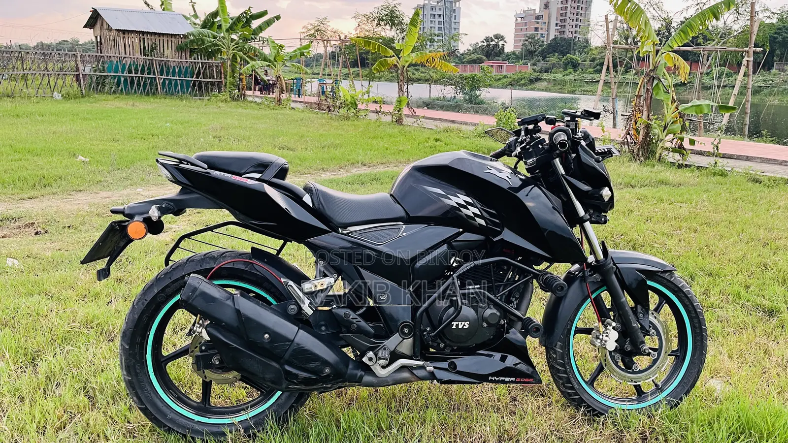 TVS Apache RTR 160 4V 2018 Black