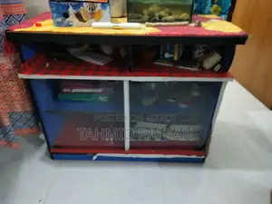ফিশ/টিভি স্ট্যান্ড