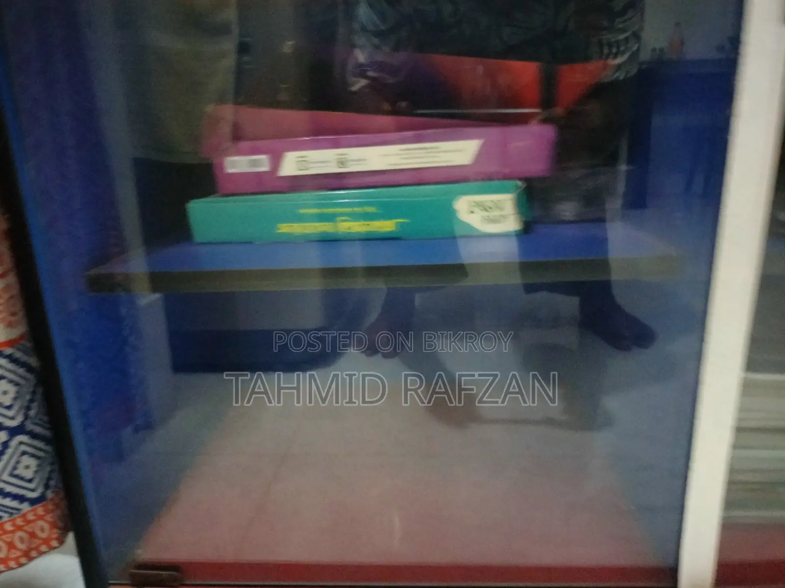 ফিশ/টিভি স্ট্যান্ড