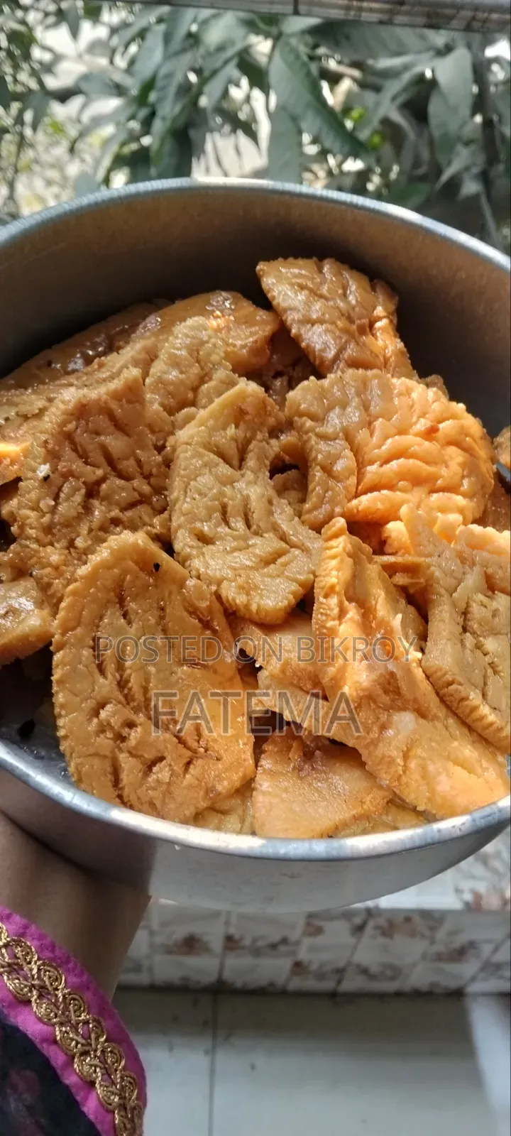 কেক, কুকিজ, বুটের বরফি, পিঠা, খুরমা