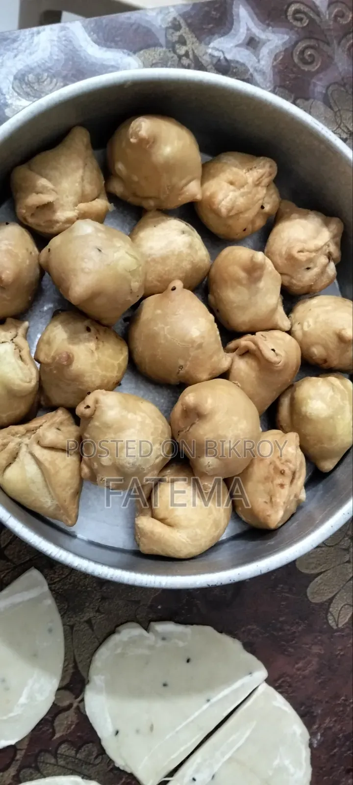 কেক, কুকিজ, বুটের বরফি, পিঠা, খুরমা