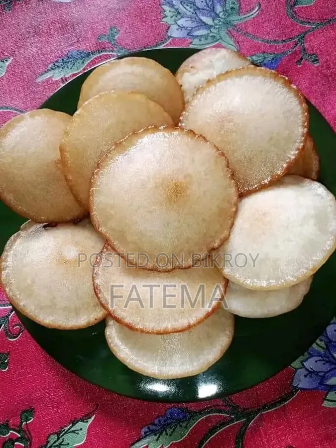 কেক, কুকিজ, বুটের বরফি, পিঠা, খুরমা