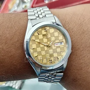 Authentic Vintage SEIKO 5 Automatic Watch With Unique Gold Dial