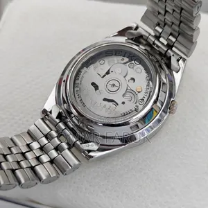 Authentic Vintage SEIKO 5 Automatic Watch With Unique Gold Dial