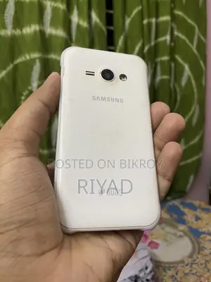 Samsung Galaxy J1 Ace 4 GB White