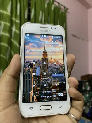 Samsung Galaxy J1 Ace 4 GB White