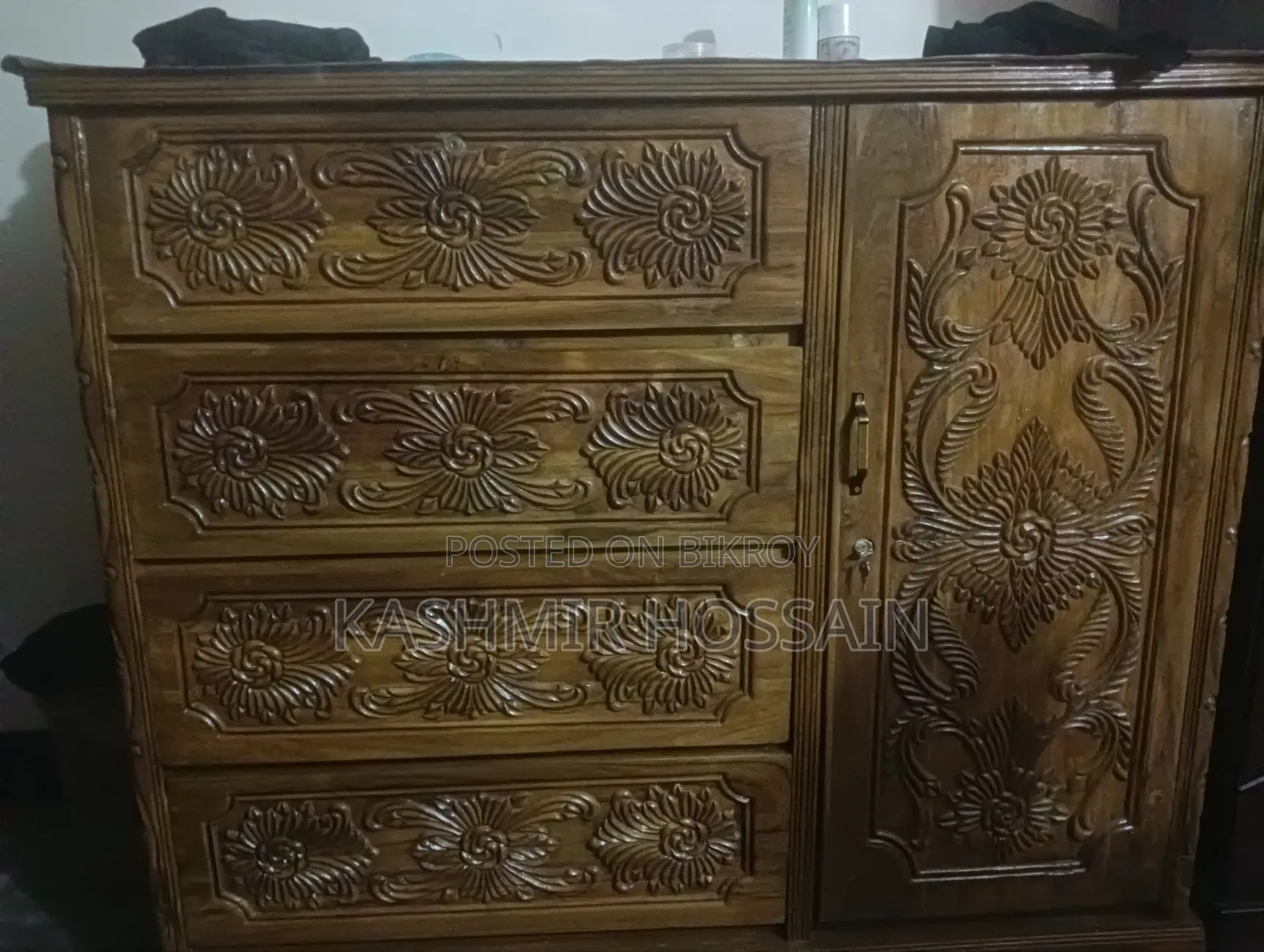 Brand new, urgently need money so will sell it