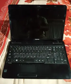 Laptop Toshiba Satellite C650 4GB Intel Core i5 HDD 512GB